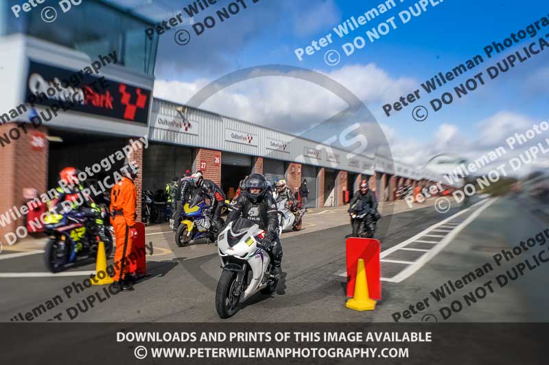 anglesey;brands hatch;cadwell park;croft;donington park;enduro digital images;event digital images;eventdigitalimages;mallory;no limits;oulton park;peter wileman photography;racing digital images;silverstone;snetterton;trackday digital images;trackday photos;vmcc banbury run;welsh 2 day enduro